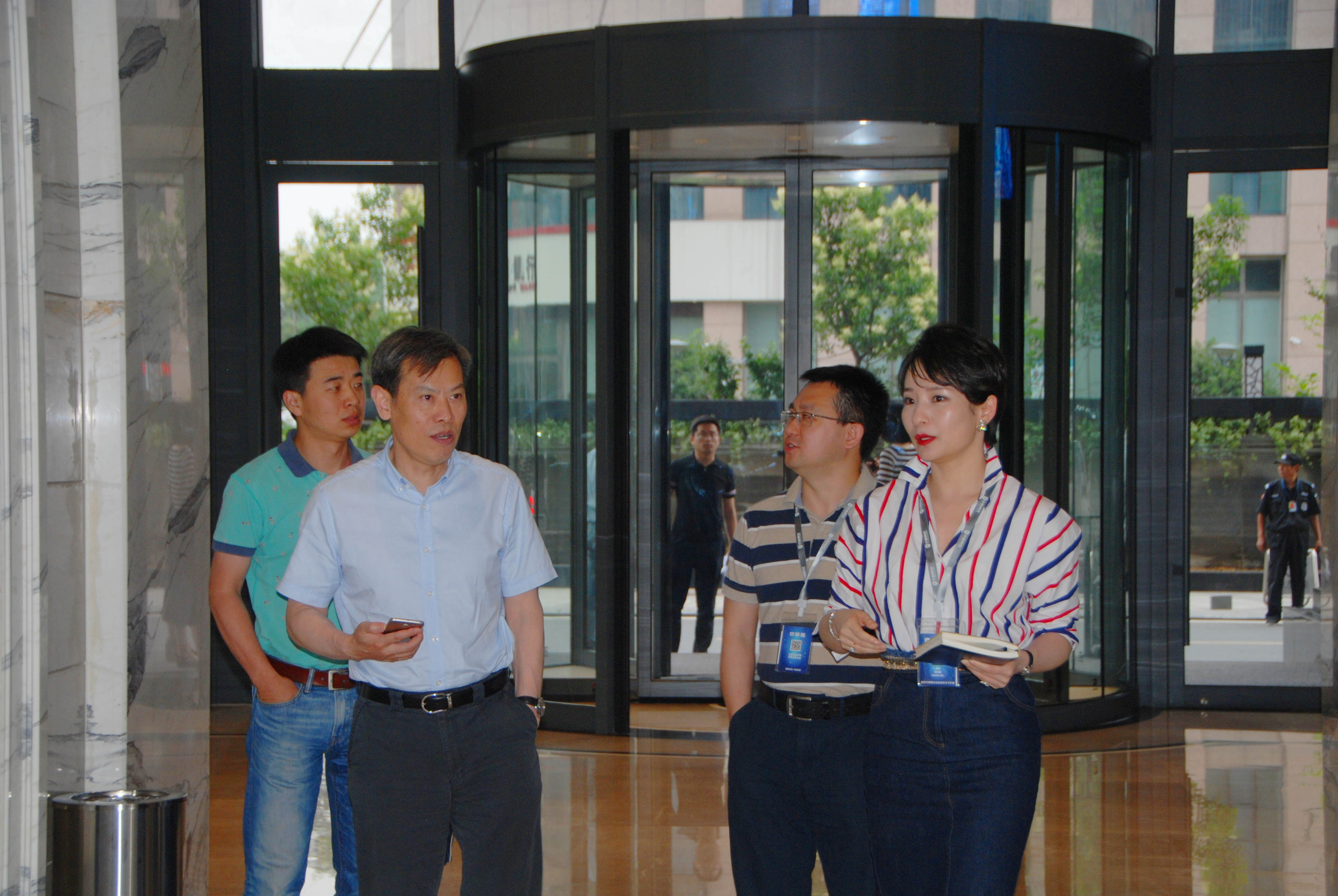 1528178496970001.jpg 1528178496970001.jpg