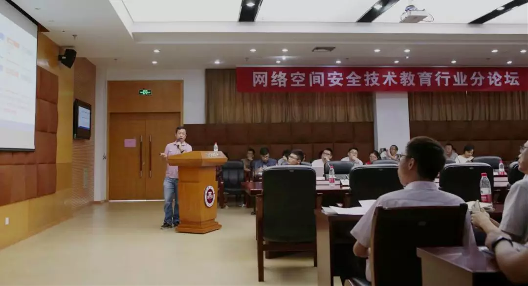 1537583016845605.png 1537583016845605.png